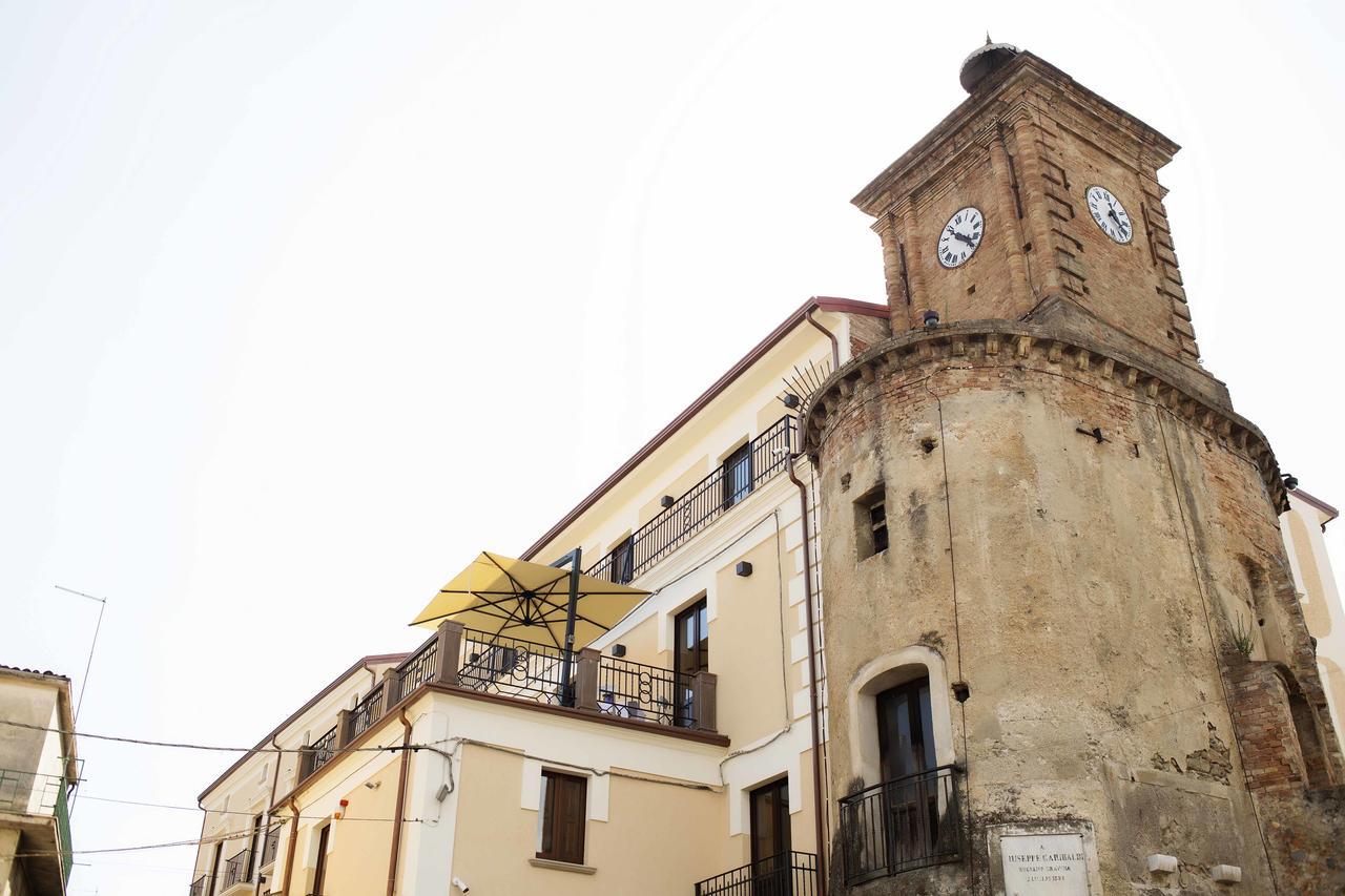 Hotel Palazzo Salerno Roggiano Gravina Kültér fotó